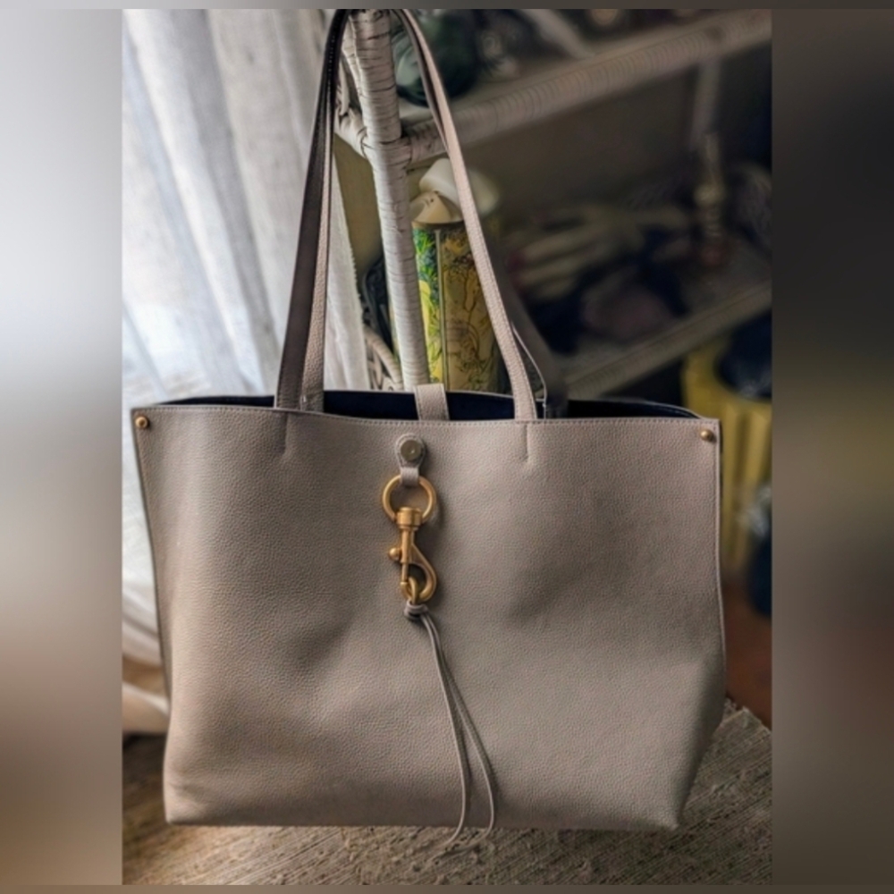 REBECCA MINKOFF Megan Leather Tote Bag in Stone